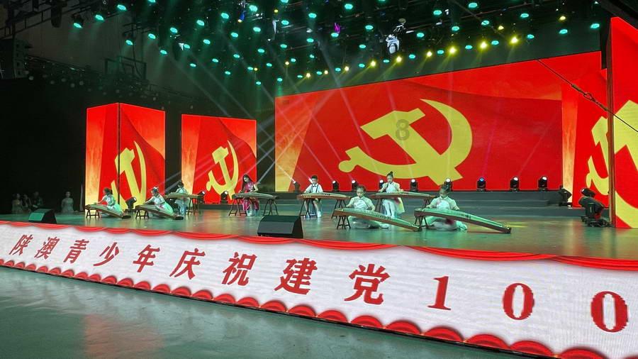 辽宁男篮凌晨踩点庆祝第一小前锋张镇麟,华丽数据+31准三双乔帅竖大拇指
